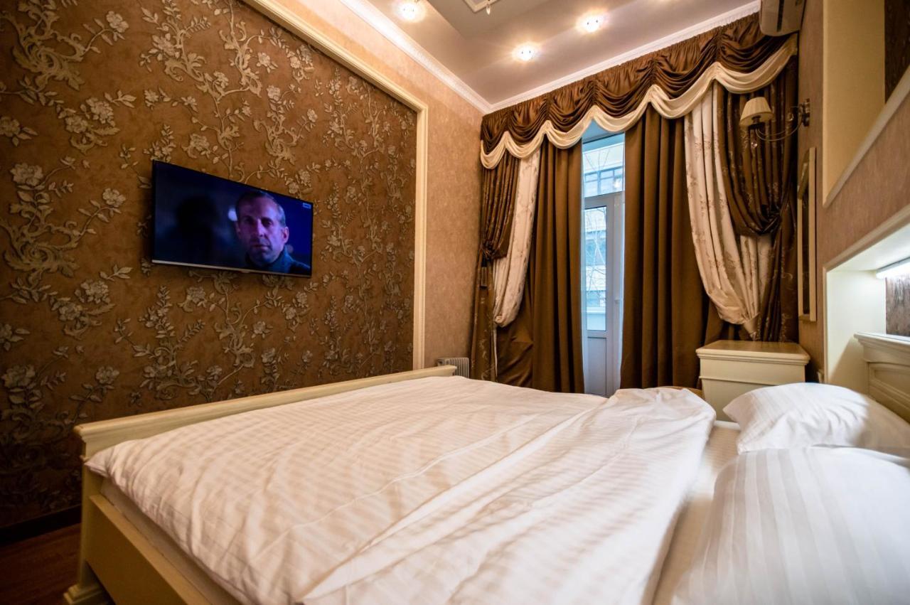 Kyiv Classic Apartment Buitenkant foto